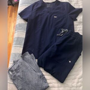 Figs Navy and Gray Scrub Set